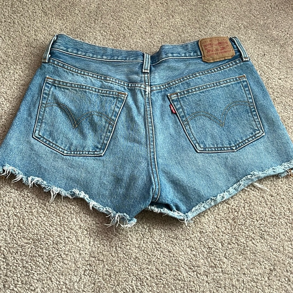 Levi Shorts: Women’s High Waisted Jean Shorts size 29